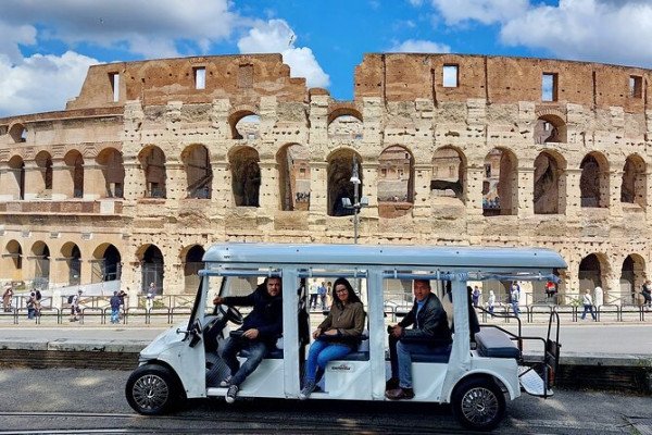 Tour in Golf Cart with Personal and Professional Guide