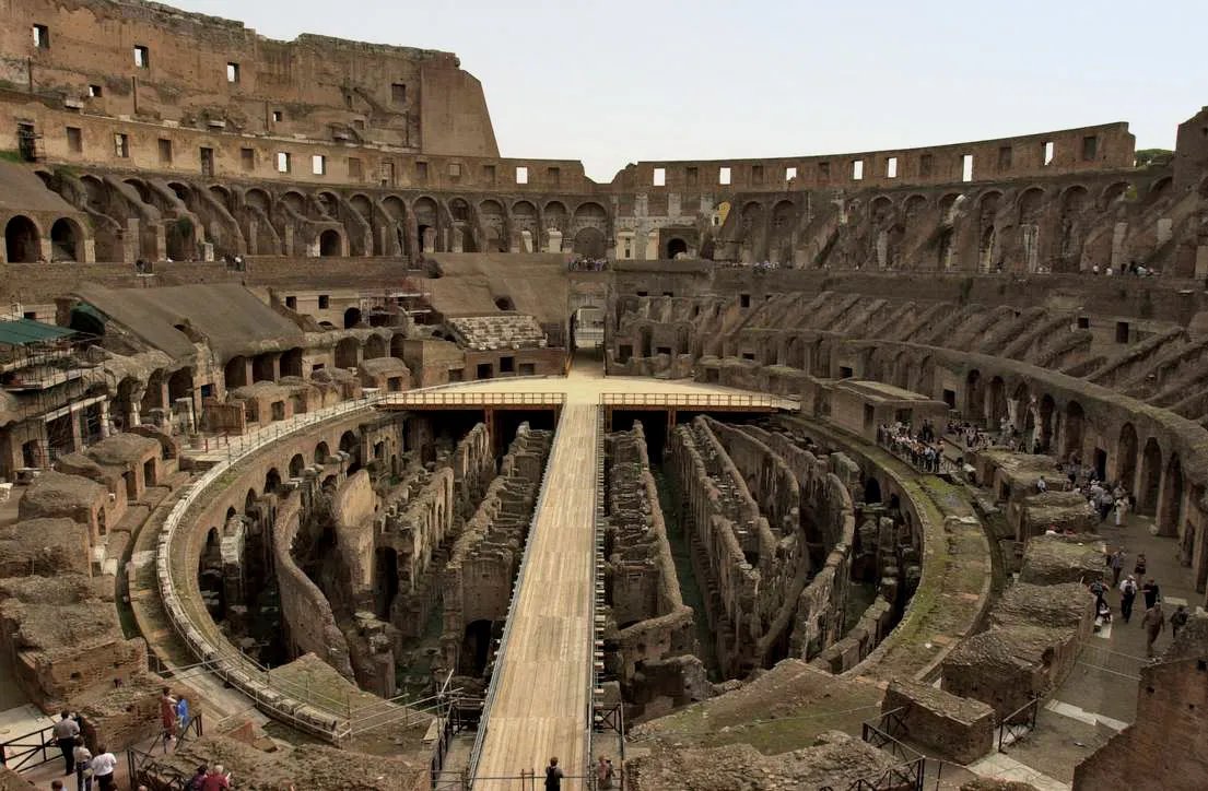 Colosseum tour with access of forum and palatine hill